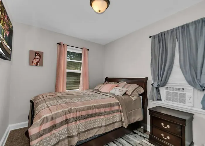 Cozy Close To, State Street And Downtown Ferienhaus *